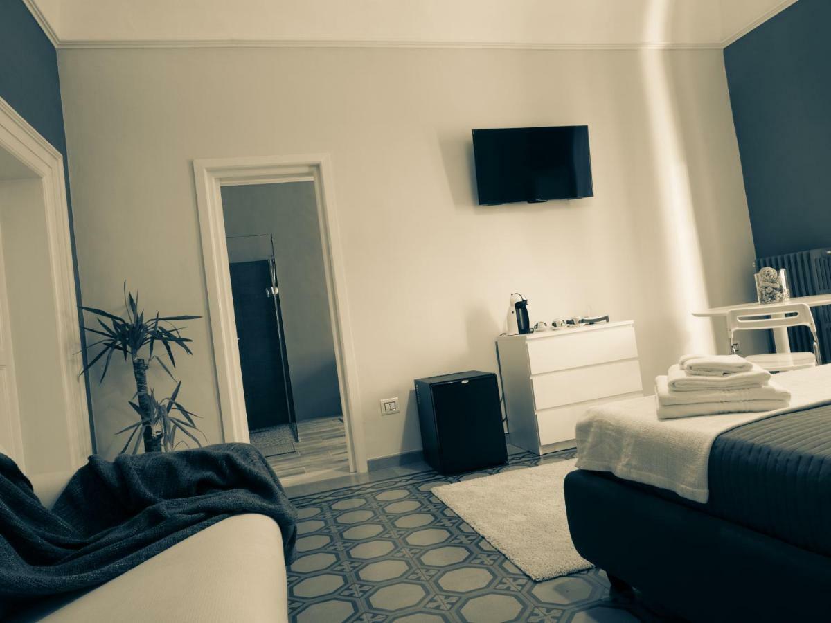 Ajde Rooms & Breakfast Trani Exteriör bild